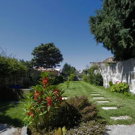 Cedofeita Back Garden Apartment Porto