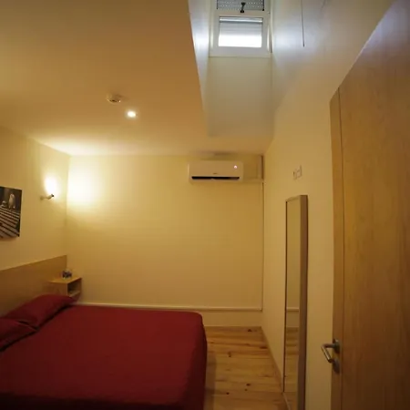 Cedofeita Back Garden アパート ポルト