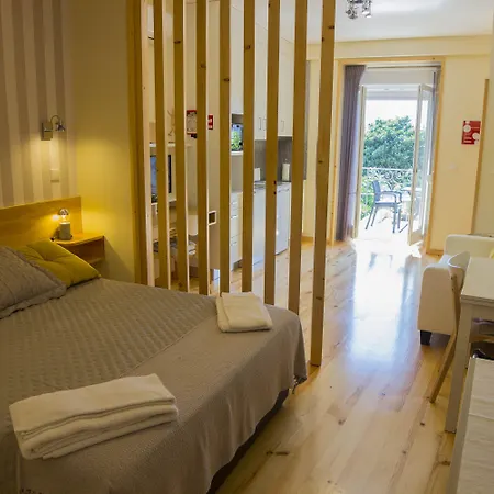 Cedofeita Back Garden Apartamento