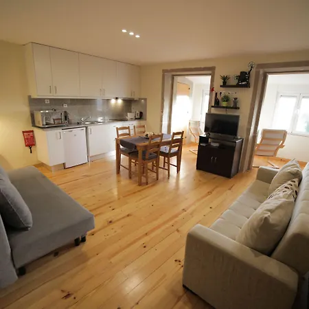 アパート Cedofeita Back Garden ポルト