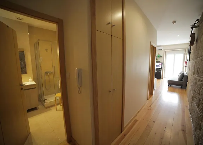 Cedofeita Back Garden Apartment Porto