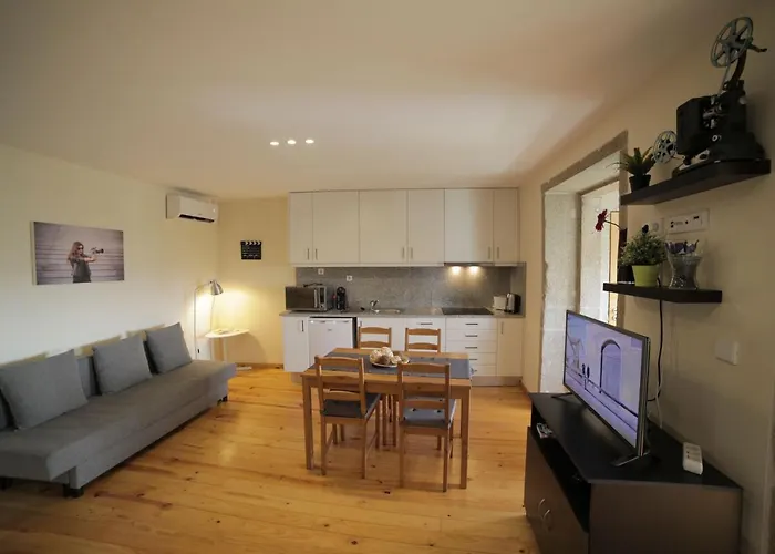 Cedofeita Back Garden Apartment *