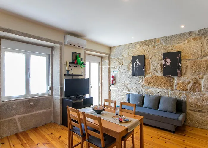 Apartment Cedofeita Back Garden