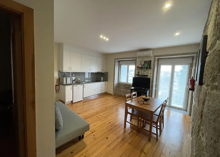 Cedofeita Back Garden Apartamento Porto