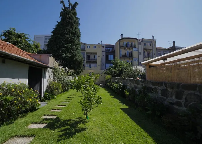 Cedofeita Back Garden Апартаменты Порту