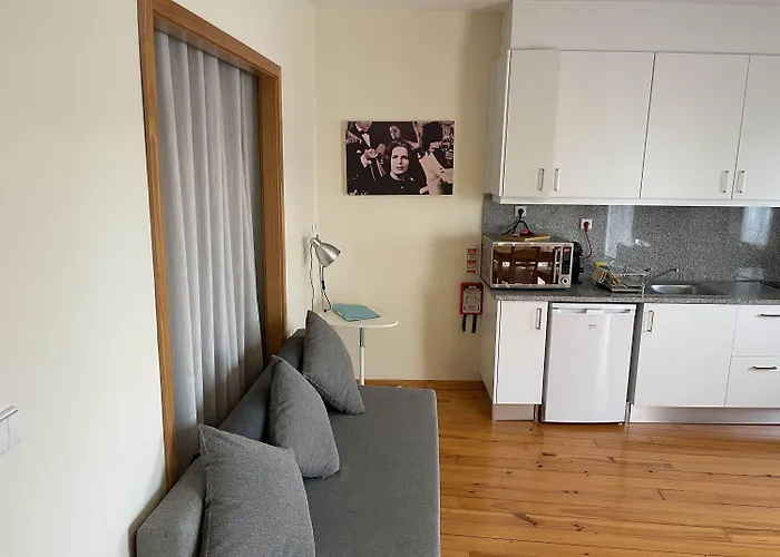 Cedofeita Back Garden